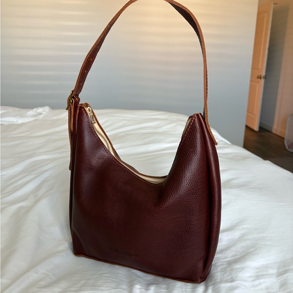 Aspen Shoulder bag(Medium) in Nutmeg Almost Perfect Portland Leather Goods - Picture 11 of 11